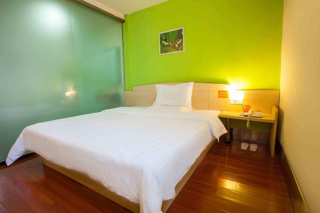 7Days Inn Nanchang North Railway station square Zimmer foto